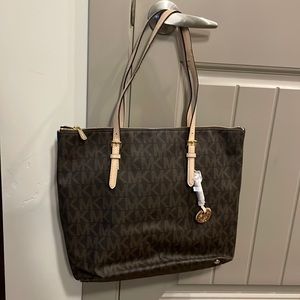 Michael Kors Jet Set Large Tote